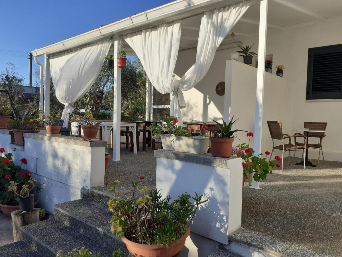 Casa Vacanza Fiorella Torre dell'Orso Exterior photo