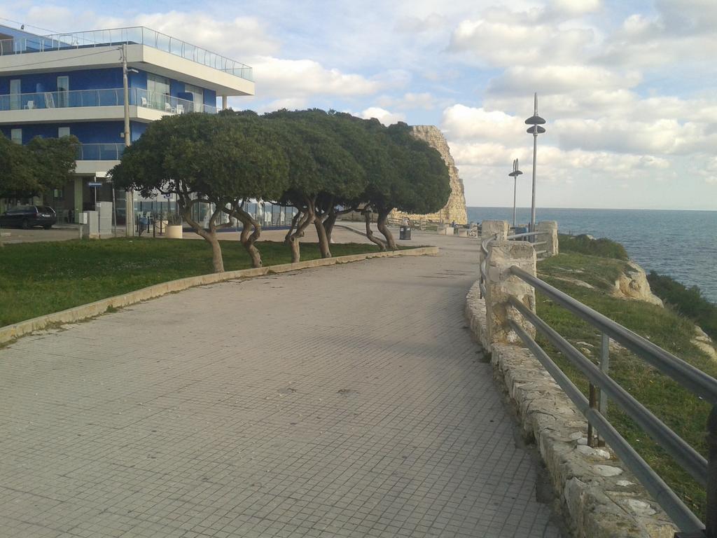Casa Vacanza Fiorella Torre dell'Orso Exterior photo