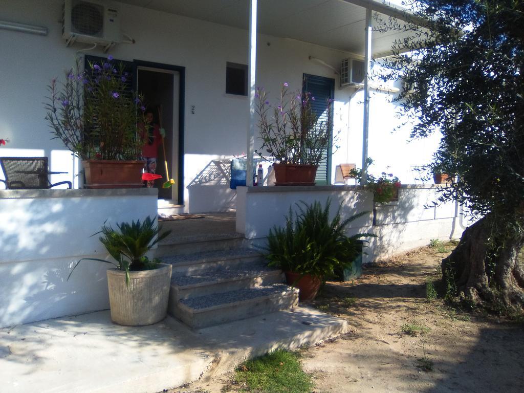 Casa Vacanza Fiorella Torre dell'Orso Exterior photo