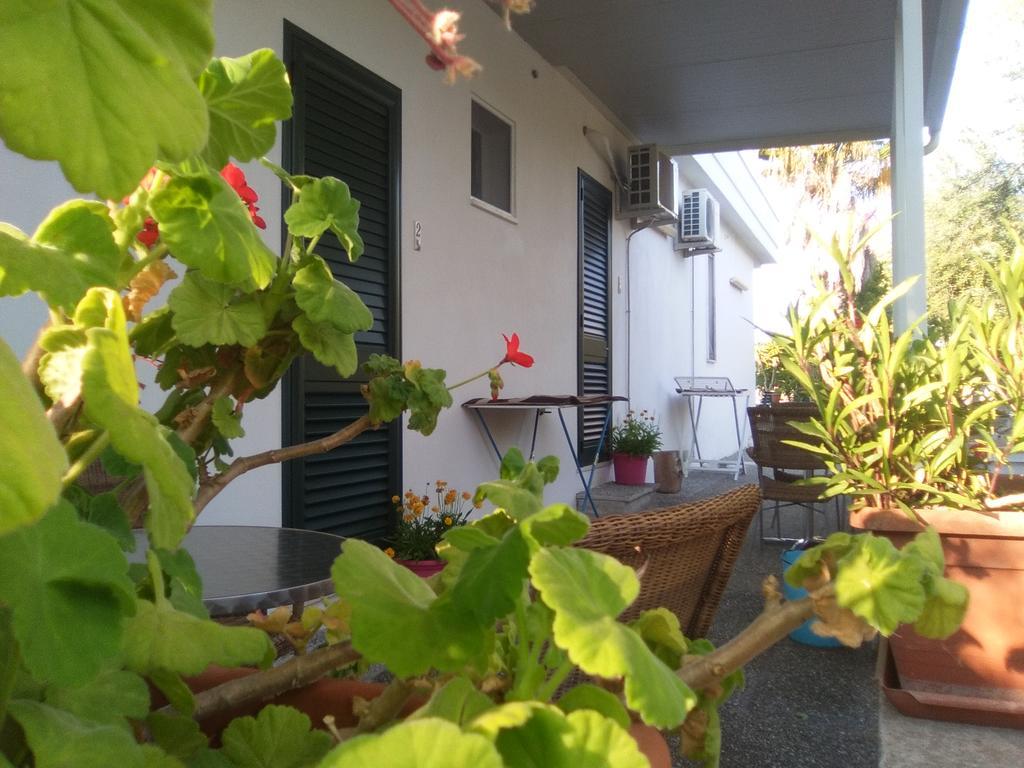 Casa Vacanza Fiorella Torre dell'Orso Exterior photo